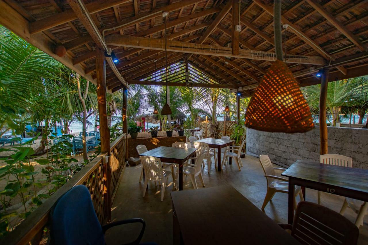 The Surf Access Guest House Arugam Bay Eksteriør billede