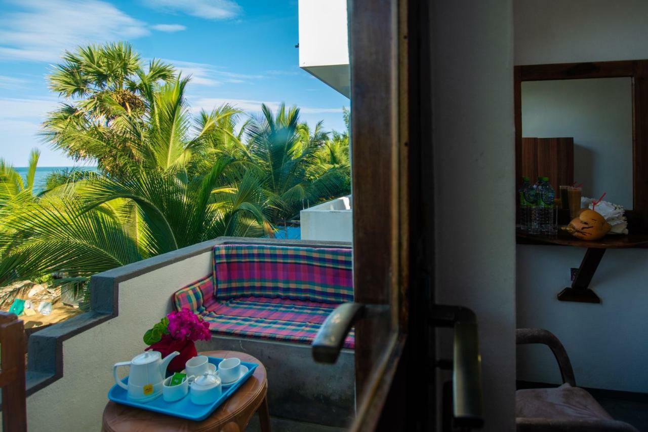 The Surf Access Guest House Arugam Bay Eksteriør billede